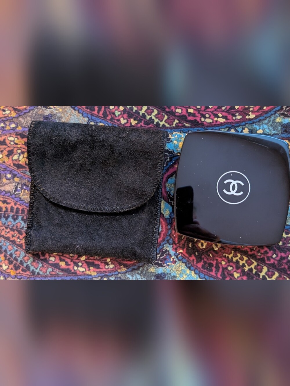 Vintage Luxury Chanel Black Enameled Compact In Daphne - Picture 11 of 14